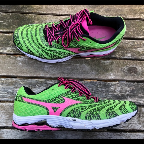 mizuno wave sayonara green